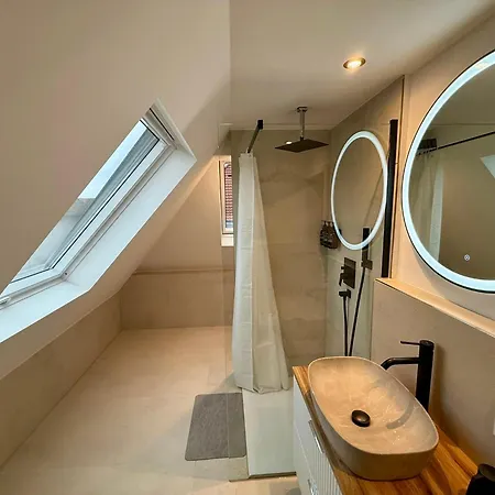 Lupi Blue - Stylish Und Cosy